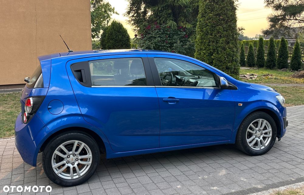 Chevrolet Aveo 1.6 LTZ S/S - 22