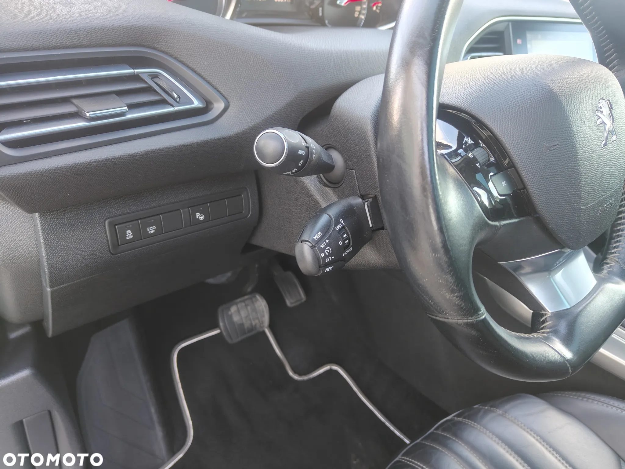 Peugeot 308 SW BlueHDi 150 Automatik Stop & Start Allure - 17