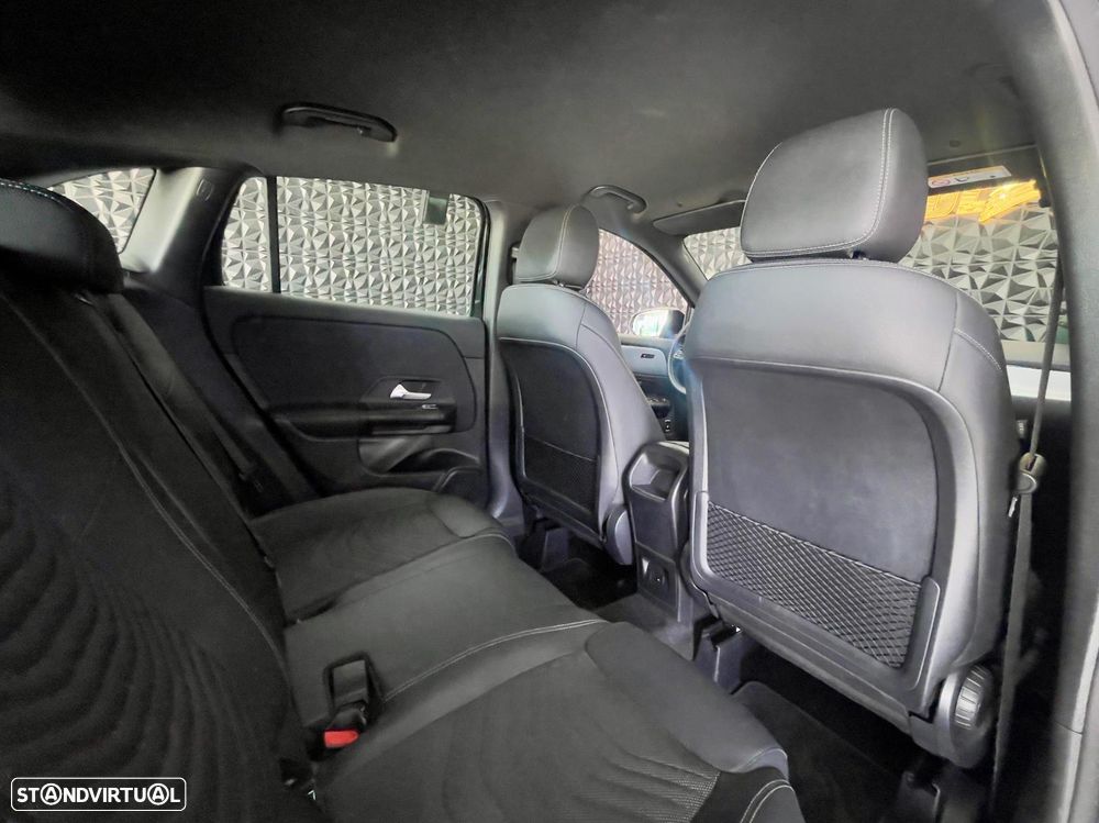 Mercedes-Benz GLA 250 e 8G-DCT - 36