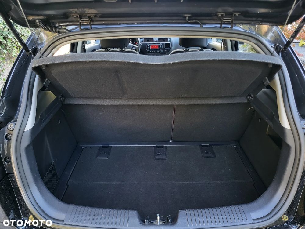 Kia Rio - 14