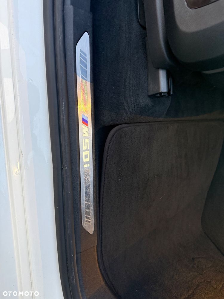 BMW X5 M M50i - 8