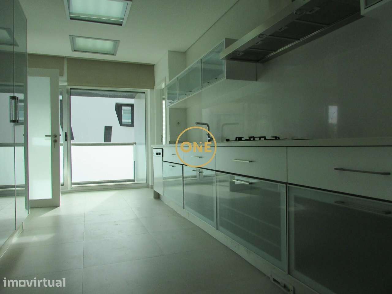 Apartamento T3 Luxo, junto ao colégio D. Diogo, condomínio privado com - Grande imagem: 2/60