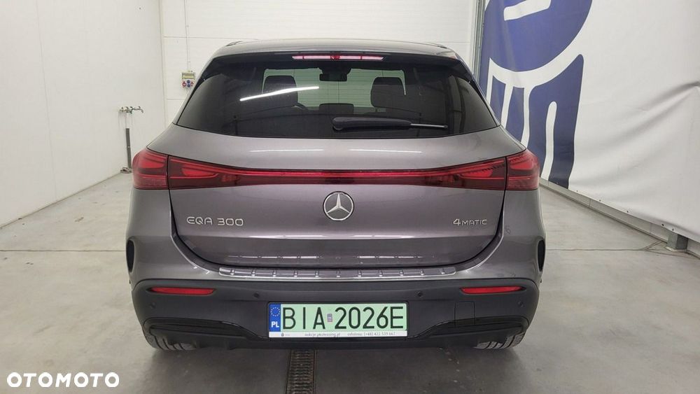 Mercedes-Benz EQA - 7