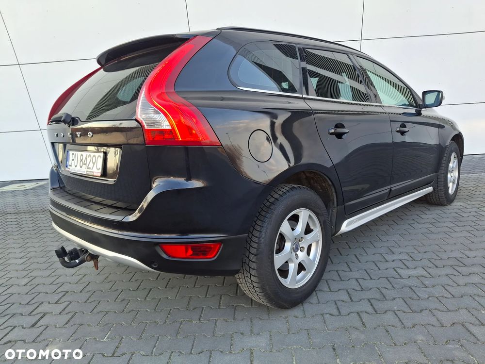 Volvo XC 60 D3 Momentum - 4