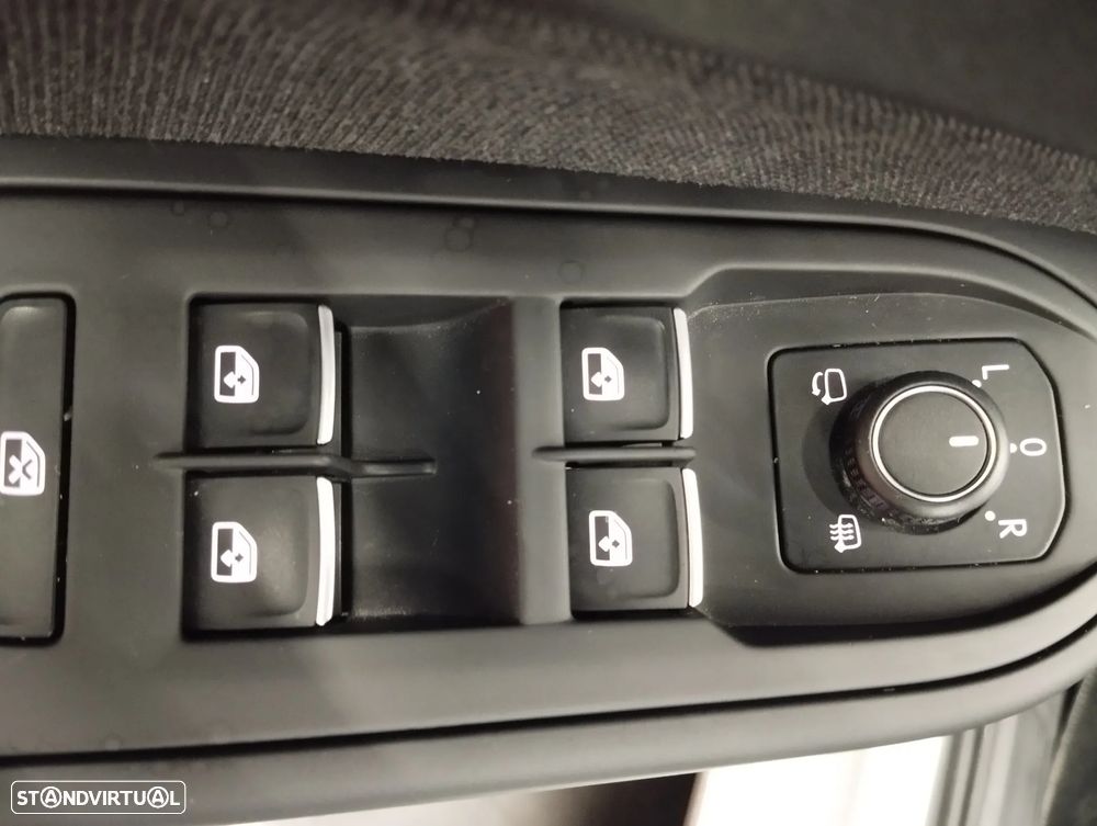 VW Golf 1.0 TSI Sportline - 16