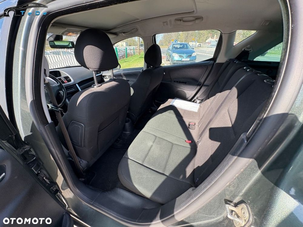 Peugeot 207 1.6 VTi Premium - 24