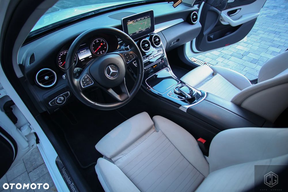 Mercedes-Benz Klasa C 200 (BlueTEC) d 7G-TRONIC - 23
