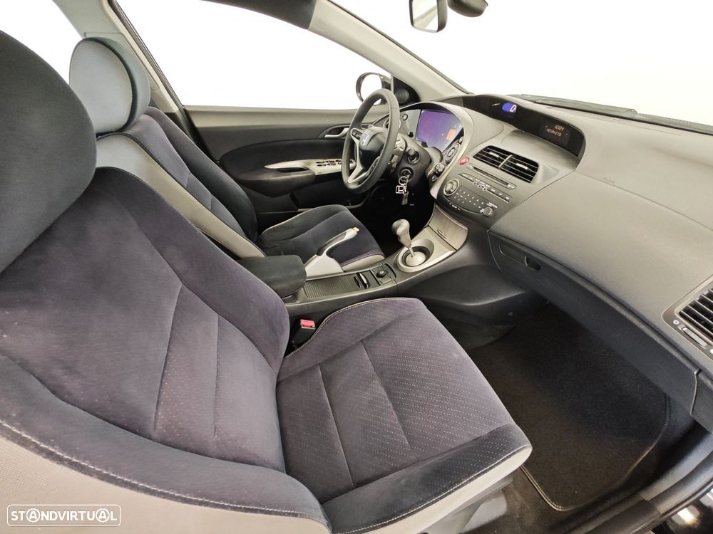 Honda Civic 1.8 Sport - 22