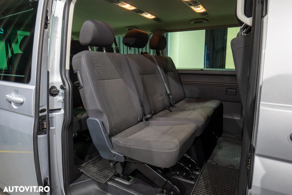 Volkswagen Caravelle - 10