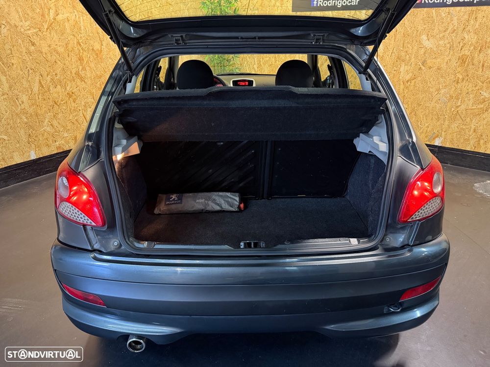 Peugeot 206+ 1.1 Trendy - 21