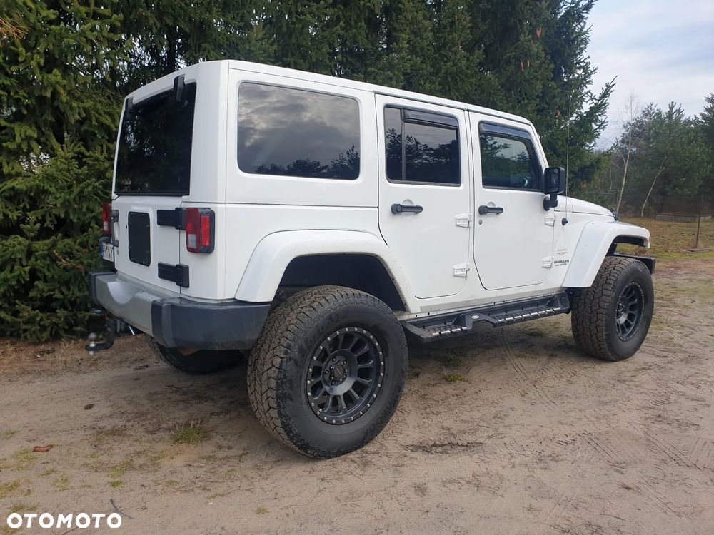 Jeep Wrangler Unlimited 3.8 Automatik Sahara - 2