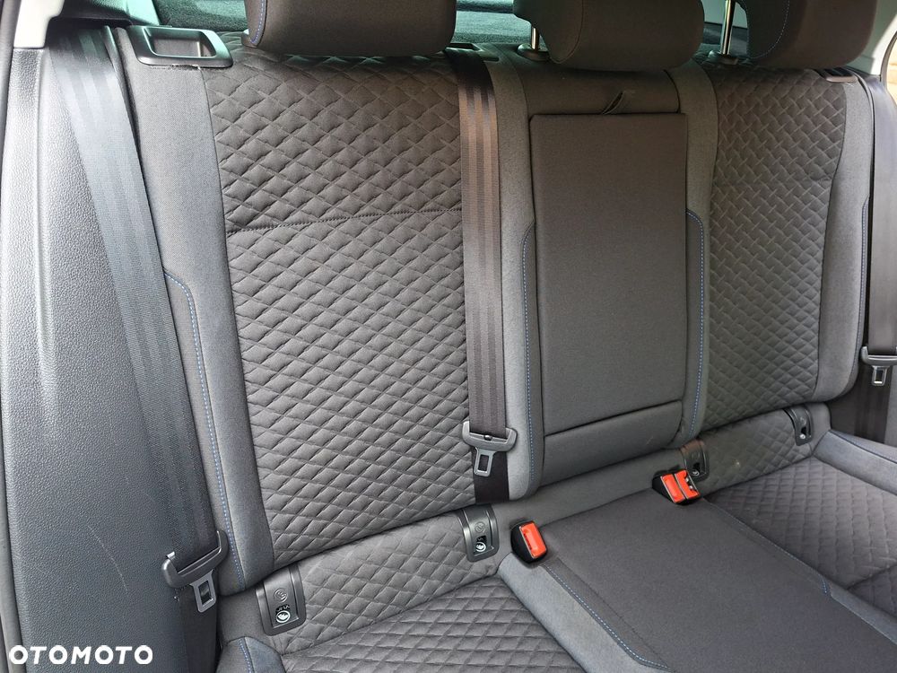 Volkswagen Golf 2.0 TDI Join - 18