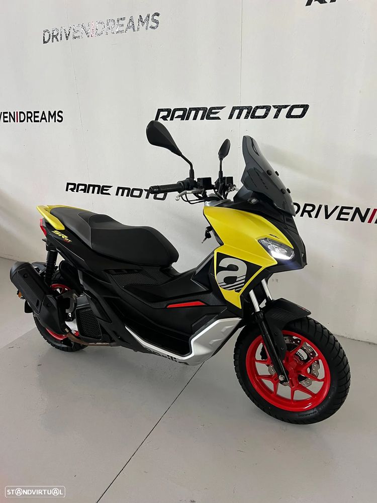 Aprilia SR GT 125 - 8