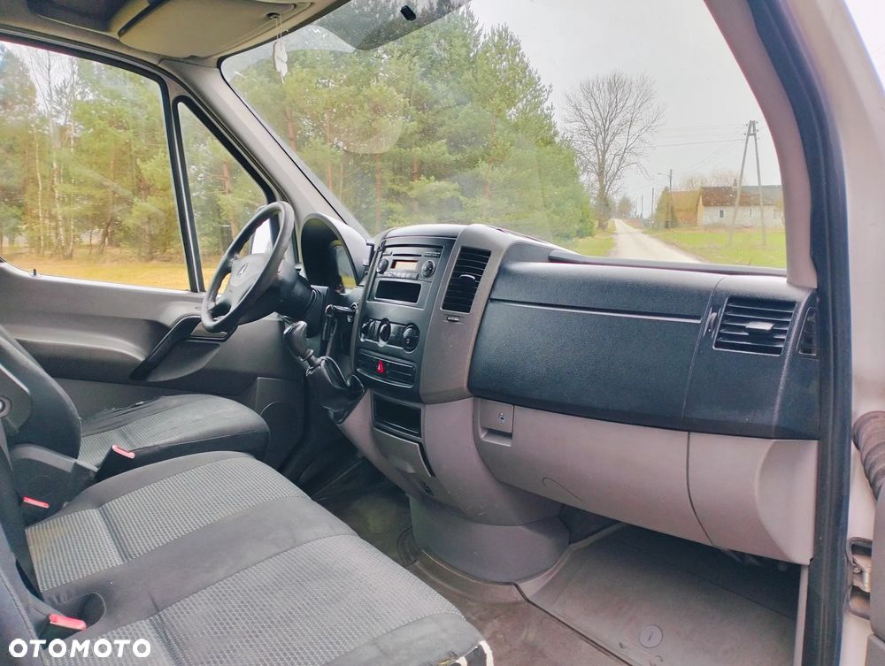 Mercedes-Benz SPRINTER - 8