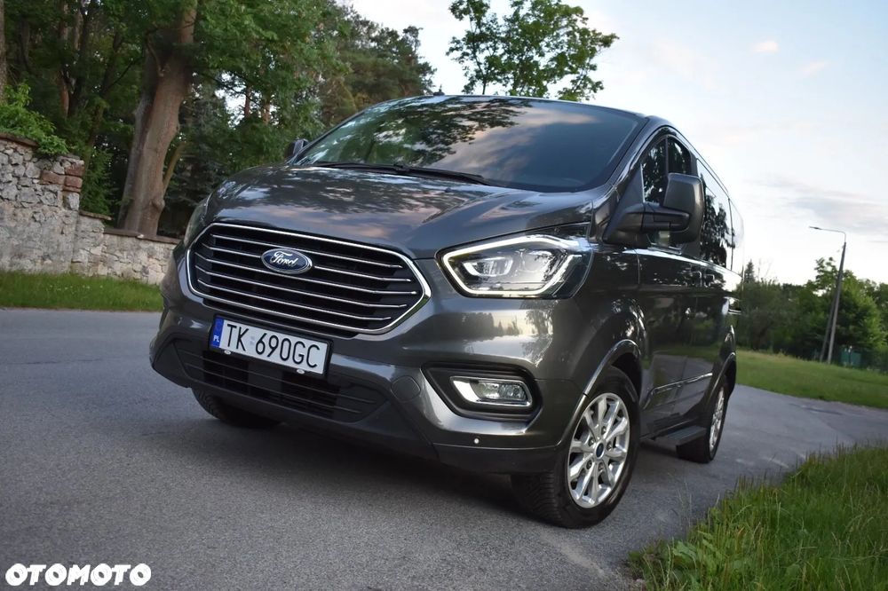 Ford Tourneo Custom 2.0 EcoBlue L1 Titanium - 12