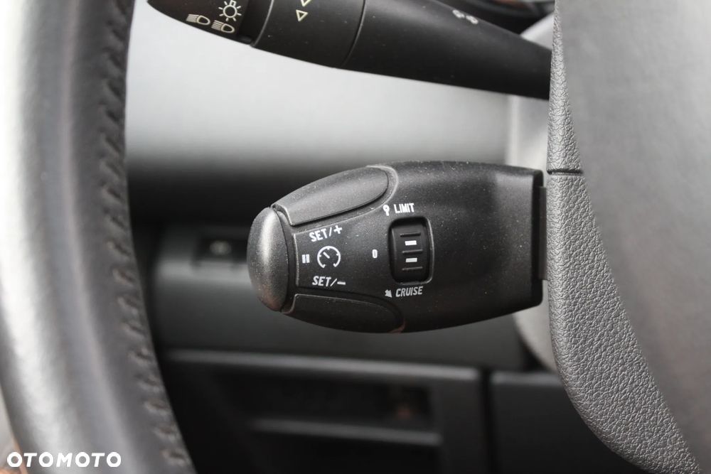 Peugeot 5008 155 THP Automatik Allure - 23