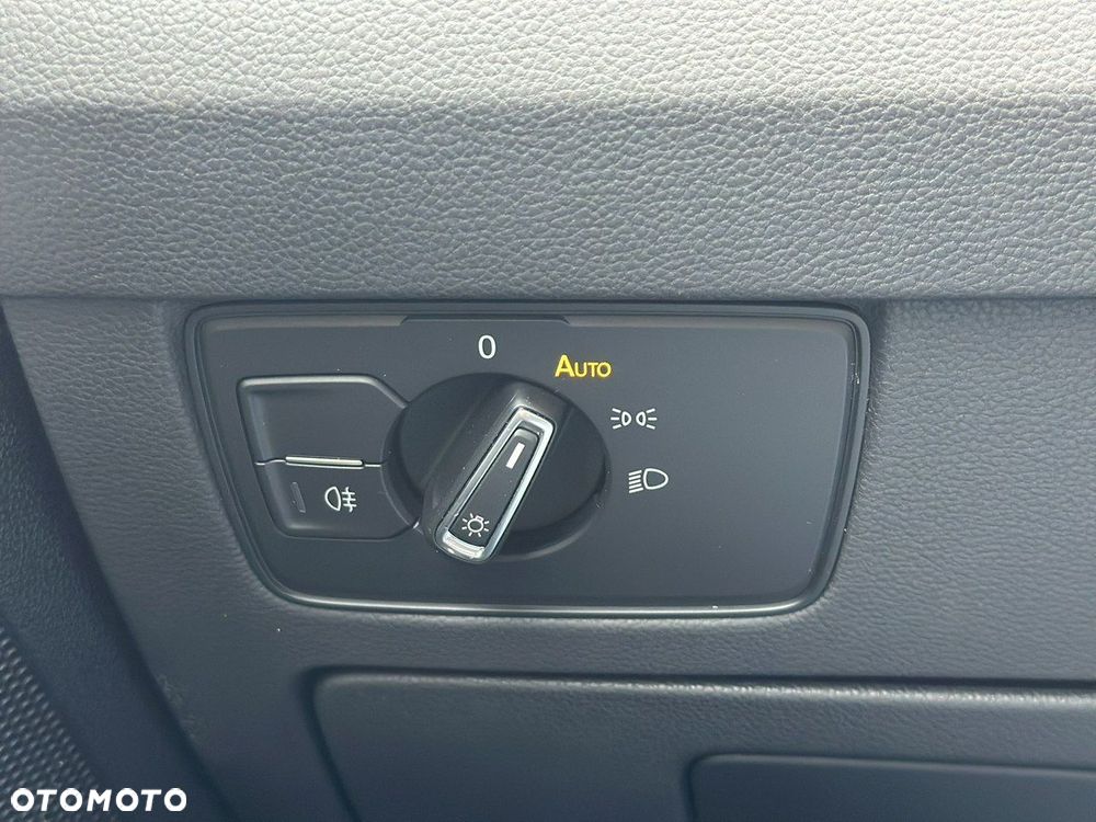Volkswagen Passat 2.0 TDI EVO Business - 13