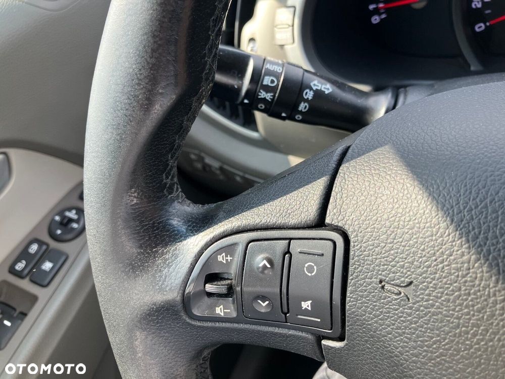 Kia Sportage 2.0 CVVT 4WD Spirit - 18