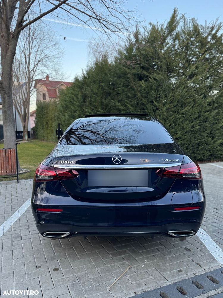 Mercedes-Benz E 300 de 4Matic 9G-TRONIC - 3