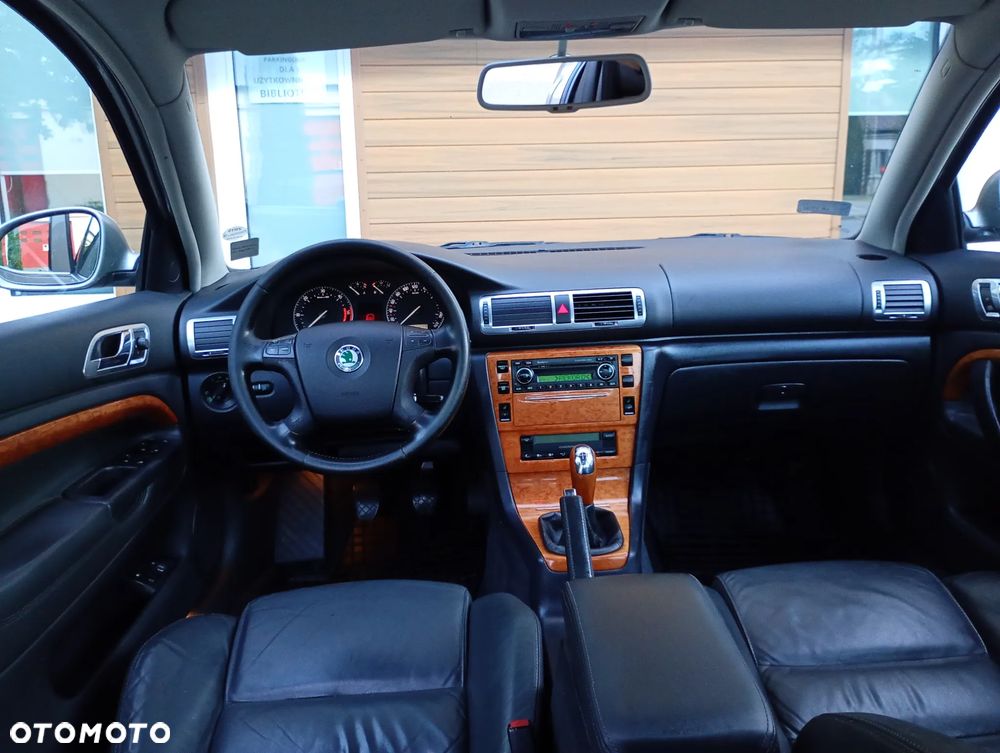 Skoda Superb 2.0 TDI DPF Platinum - 34