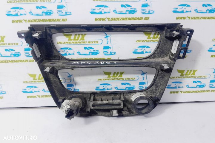 Ornament consola centrala 682600003r Renault Megane 3  [din 2008 pana  2014] seria - 2