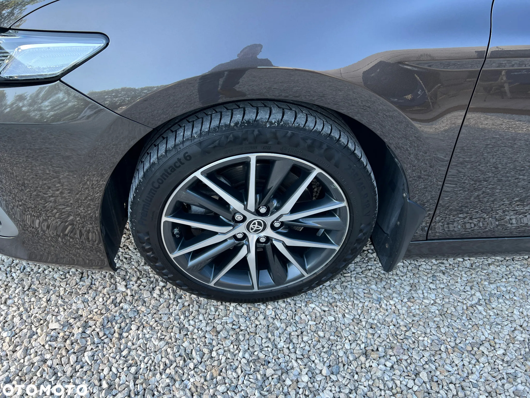 Toyota Camry - 7