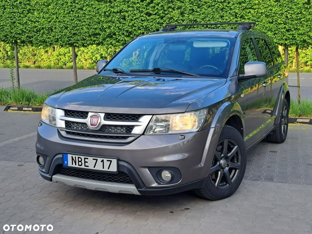 Fiat Freemont 2.0 Multijet 16V DPF Automatik Allrad Lounge - 2