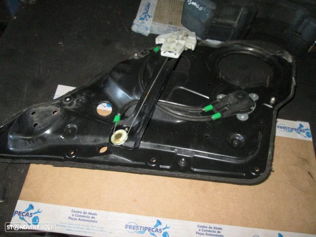 Elevador Manual 1M0839755A SEAT LEON 2000 5P TE - 2