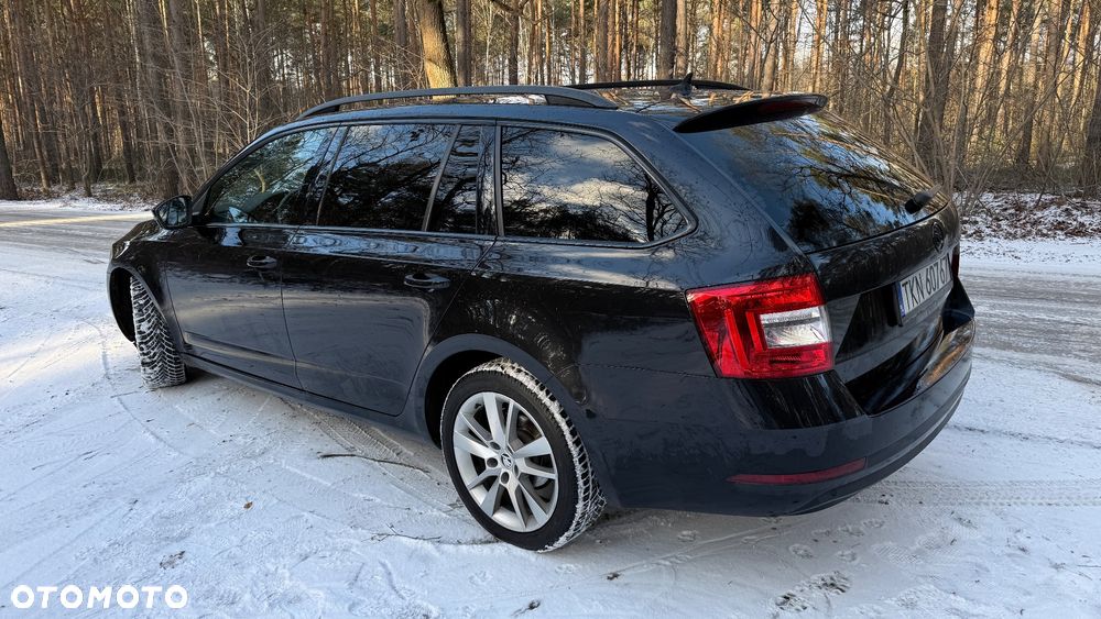 Skoda Octavia 2.0 TDI Style DSG - 6