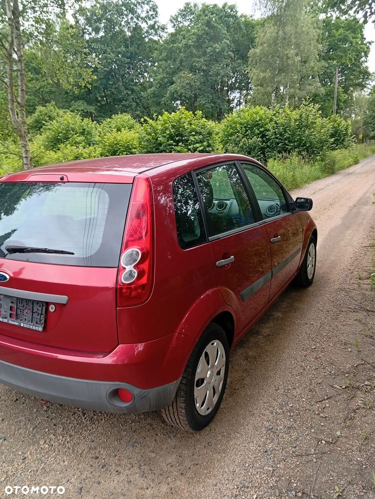 Ford Fiesta - 2
