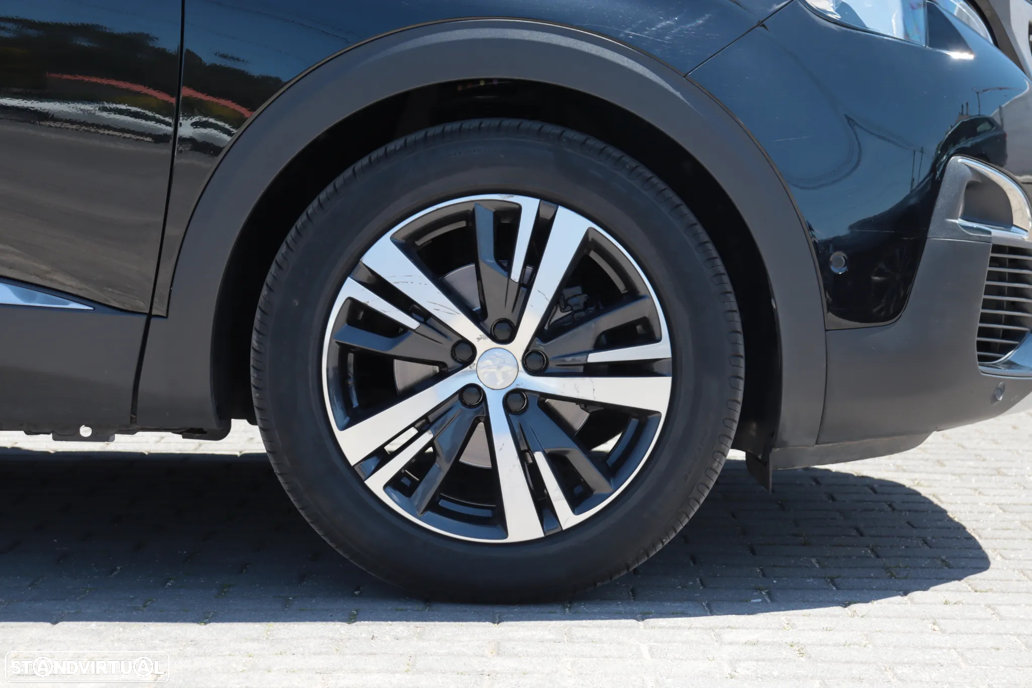 Peugeot 5008 1.2 PureTech Allure EAT8 - 6
