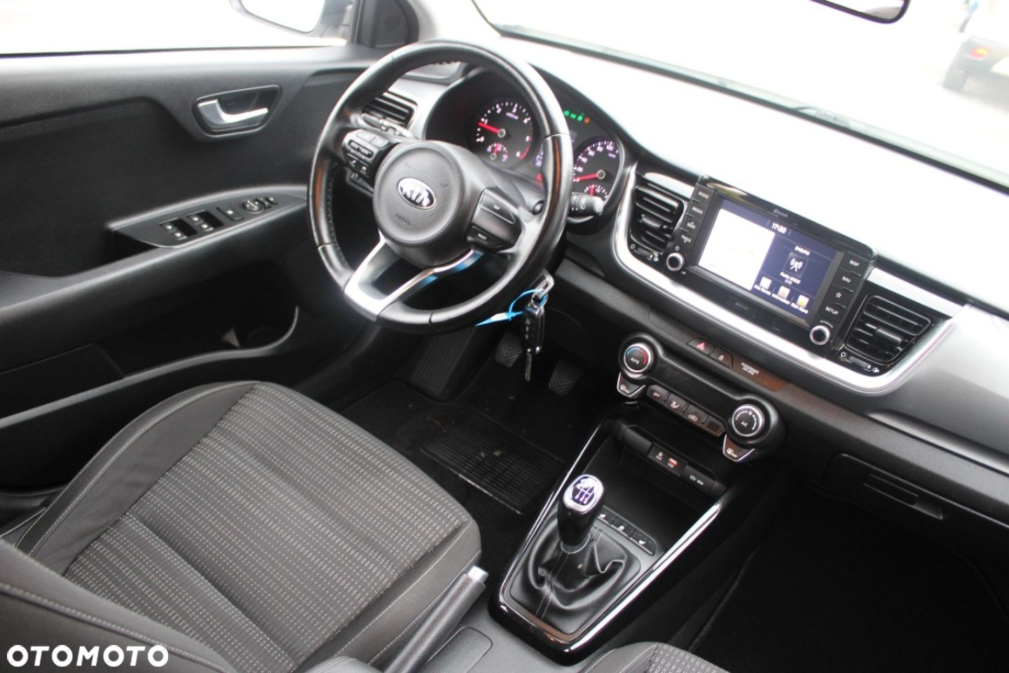 Kia Stonic - 37