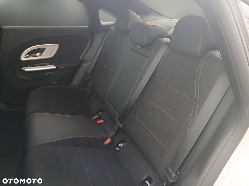 Mercedes-Benz CLA 250+ EQ - 22