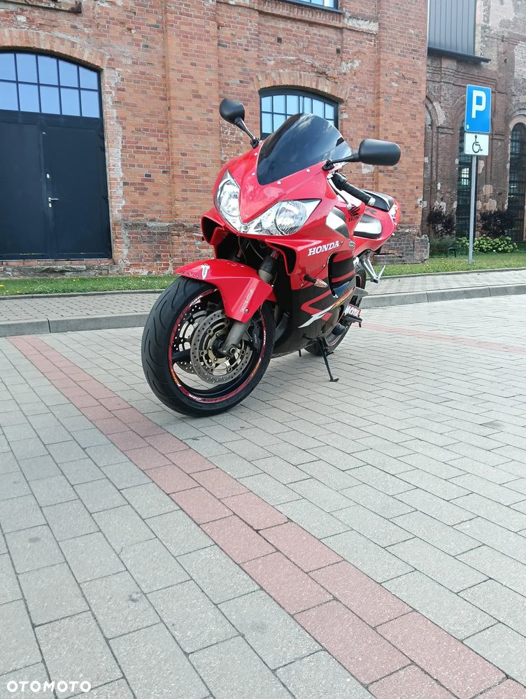 Honda CBR - 4