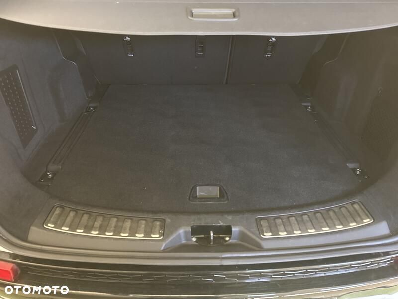 Land Rover Discovery Sport 2.0 P200 mHEV R-Dynamic S - 24