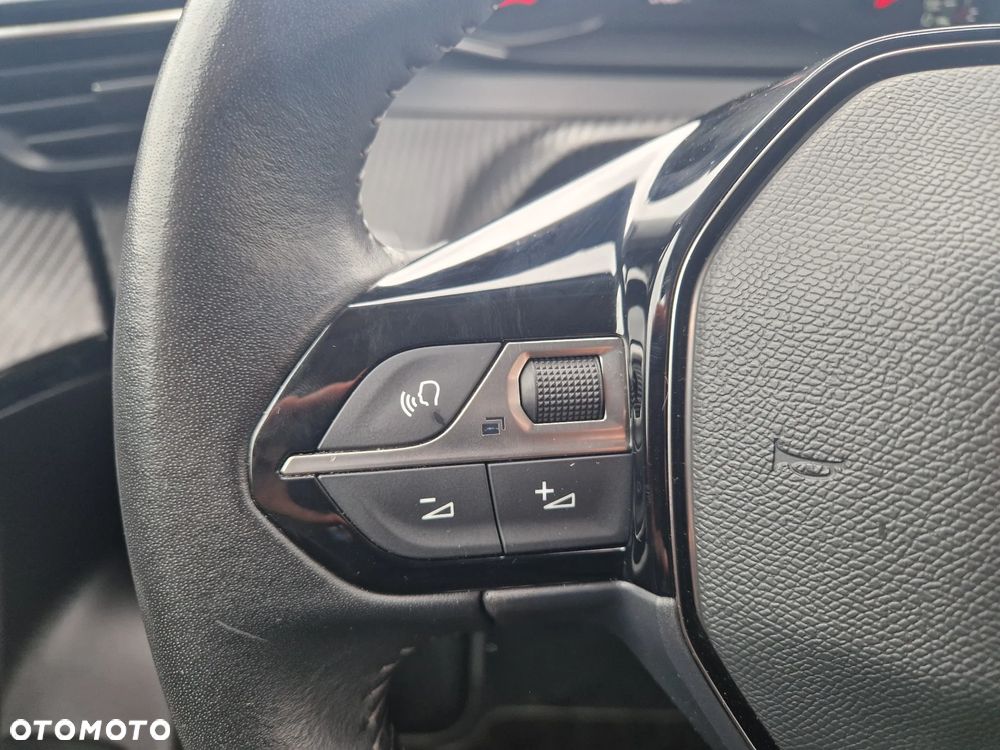 Peugeot 2008 1.2 PureTech Active S&S - 13