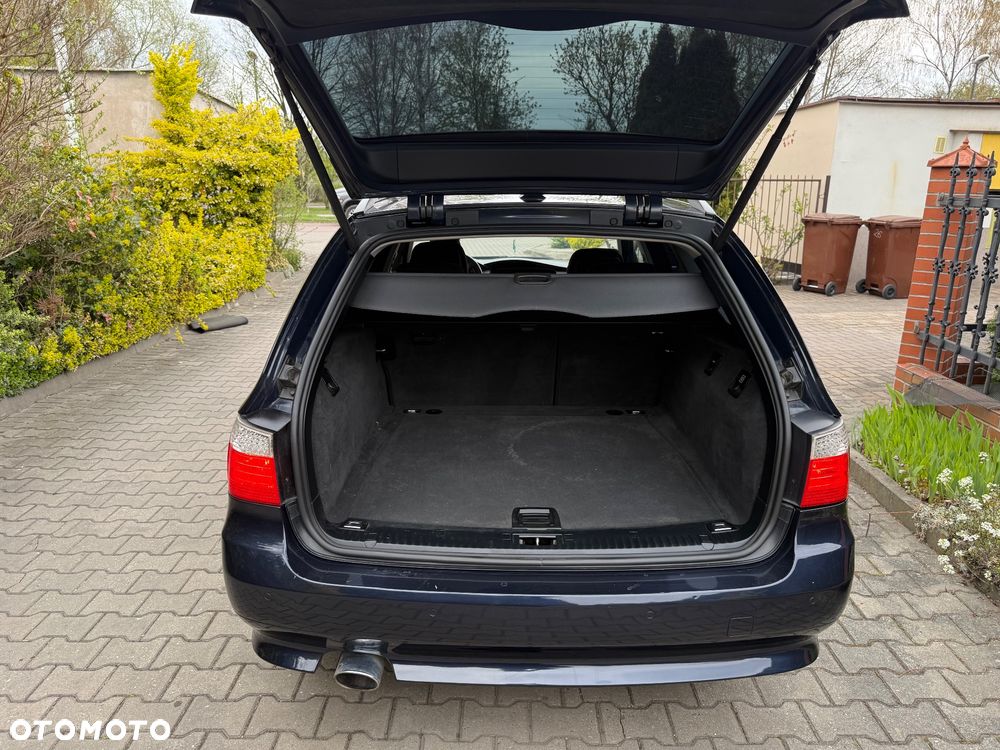 BMW Seria 5 520d Edition Exclusive - 7