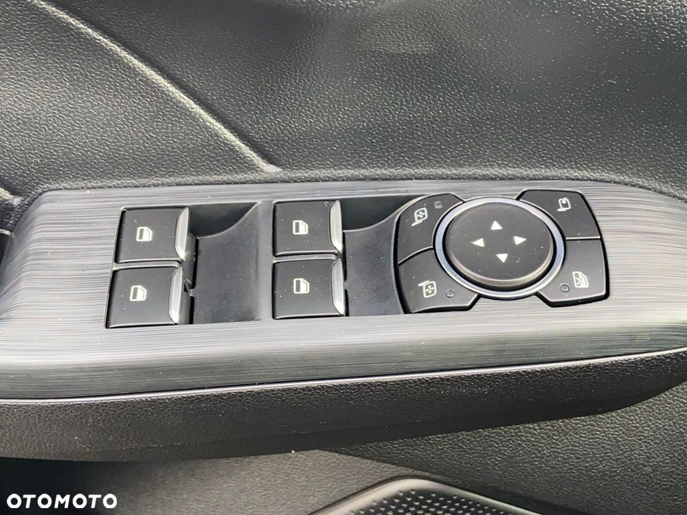 Ford Kuga 2.5P PHEV FWD Vignale - 30