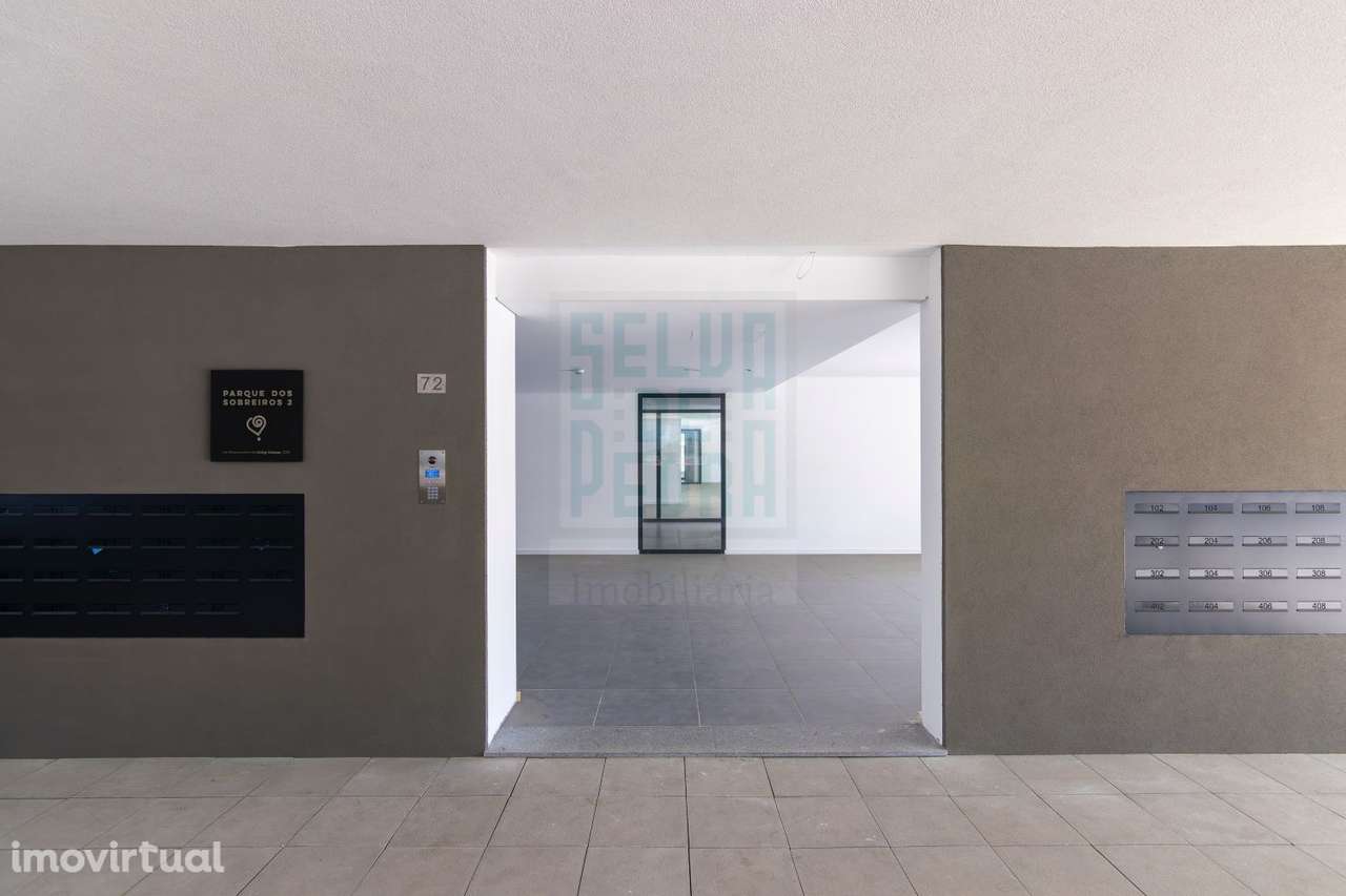 T1 C/ varanda e garagem - Arrendamento! - Grande imagem: 2/17