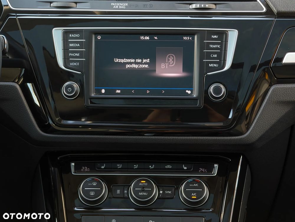 Volkswagen Touran 1.8 TSI (BlueMotion Technology) DSG Highline - 30