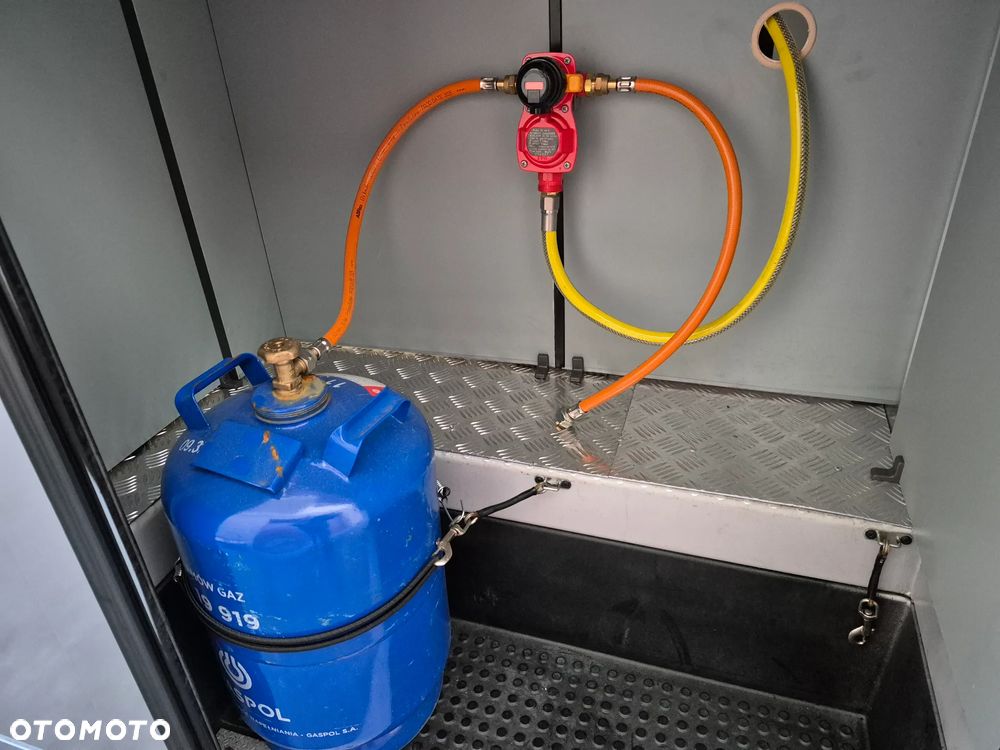 Mercedes-Benz Food Truck Pizza Samochód gastronomiczny Sklep-Bar - 13