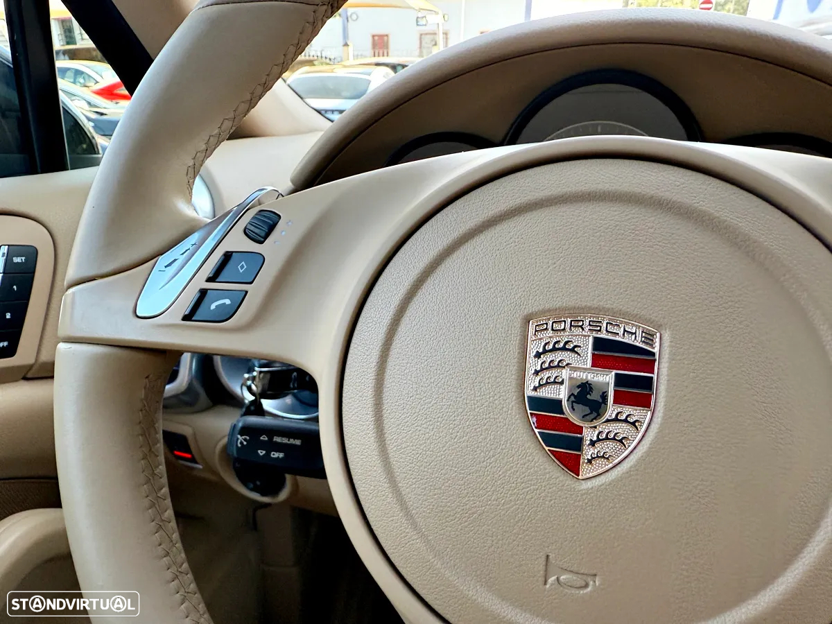 Porsche Cayenne S - 13