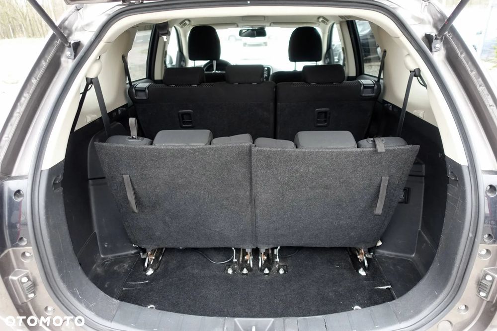 Mitsubishi Outlander 2.2 DI-D 4WD Intense - 18