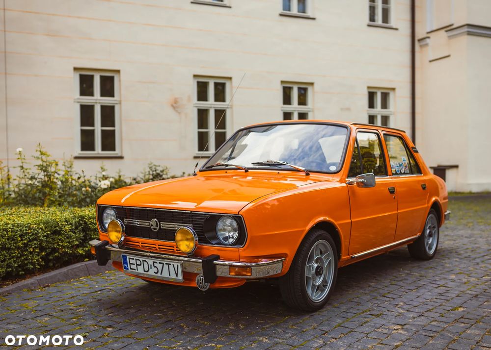 Skoda 105 - 2