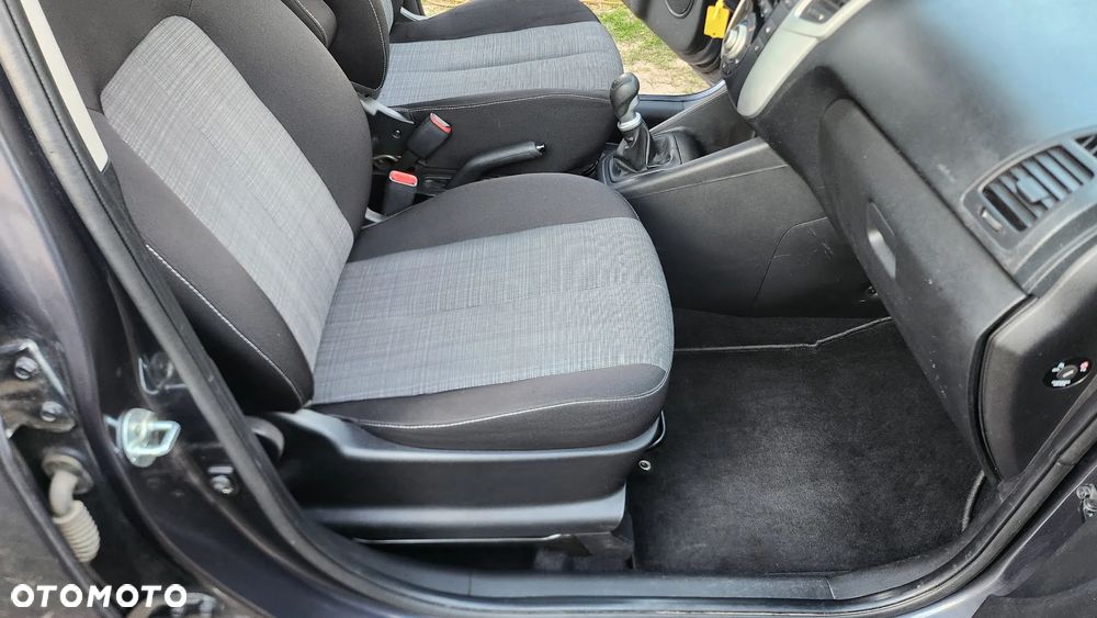 Kia Venga 1.4 CVVT ISG Vision - 6