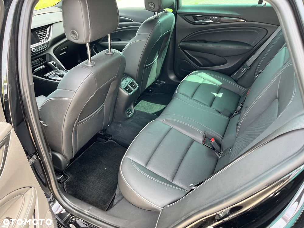 Opel Insignia 2.0 CDTI 4x4 Exclusive S&S - 9