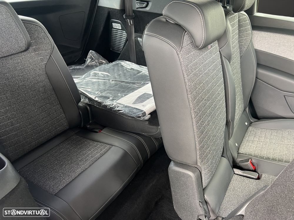 Peugeot 5008 Hybrid 145 e-DSC6 Allure - 16