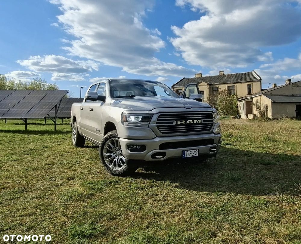 RAM 1500 Crew Cab Shortbed Laramie - 7