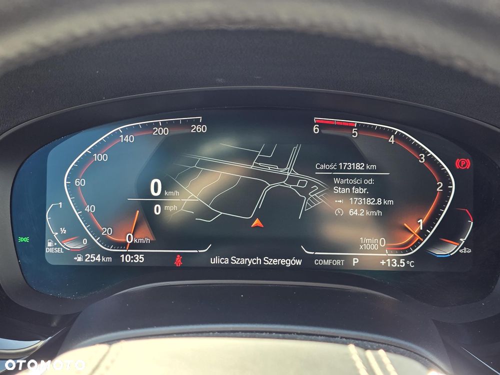 BMW Seria 5 520d xDrive - 25