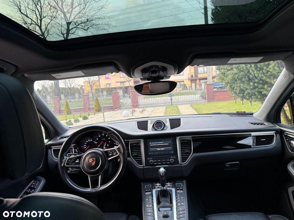 Porsche Macan Standard - 23